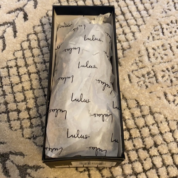 NIB Lulus Rika Camel Leopard Sandal Sz 7 - Picture 5 of 6